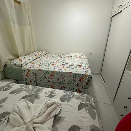 Flat Guarajuba 4 Quartos Terreo A Beira Mar - Pe Na Areia - Governanca Com Arrumadeira E Wi Fi Inclusos Camassari Exterior foto