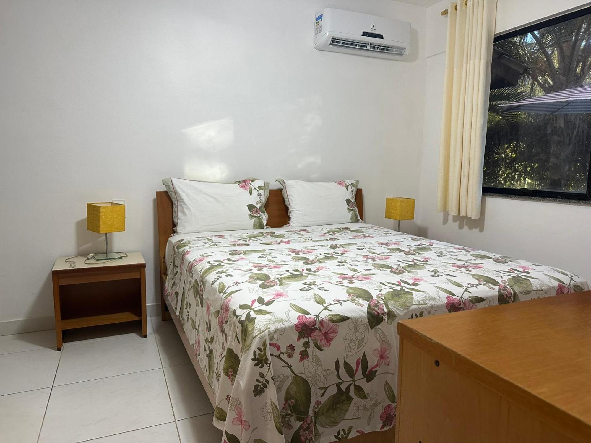 Flat Guarajuba 4 Quartos Terreo A Beira Mar - Pe Na Areia - Governanca Com Arrumadeira E Wi Fi Inclusos Camassari Exterior foto