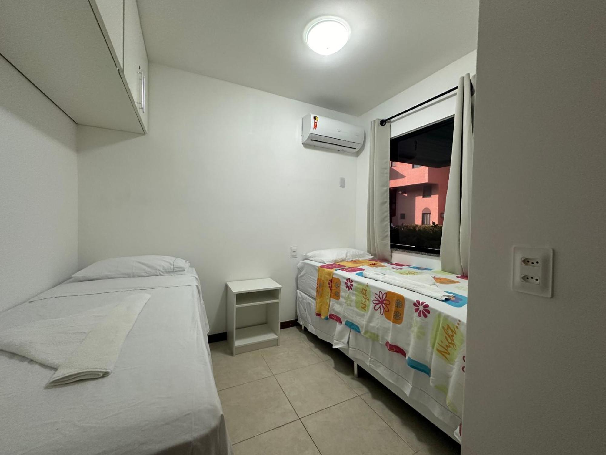 Flat Guarajuba 4 Quartos Terreo A Beira Mar - Pe Na Areia - Governanca Com Arrumadeira E Wi Fi Inclusos Camassari Exterior foto
