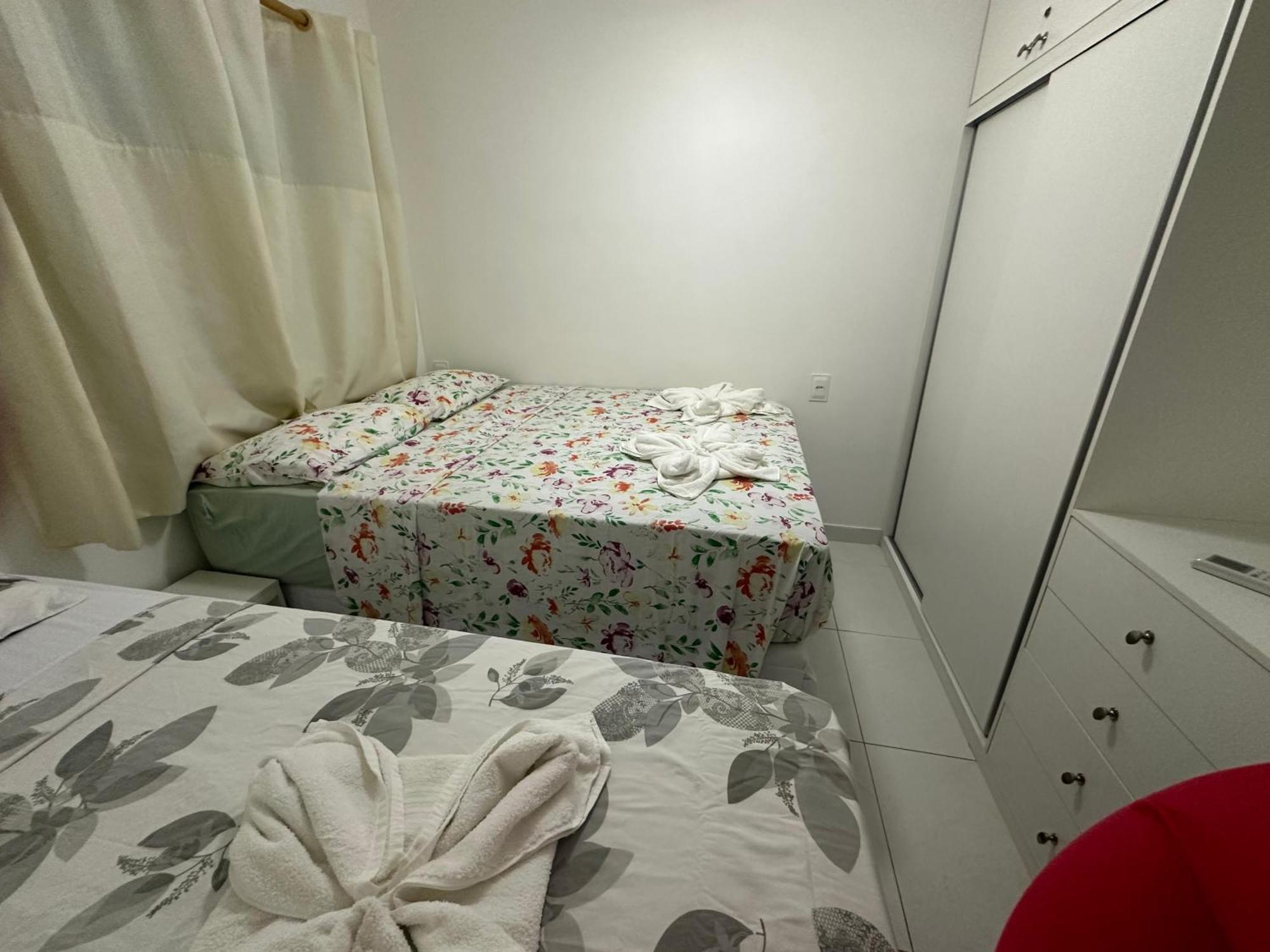 Flat Guarajuba 4 Quartos Terreo A Beira Mar - Pe Na Areia - Governanca Com Arrumadeira E Wi Fi Inclusos Camassari Exterior foto
