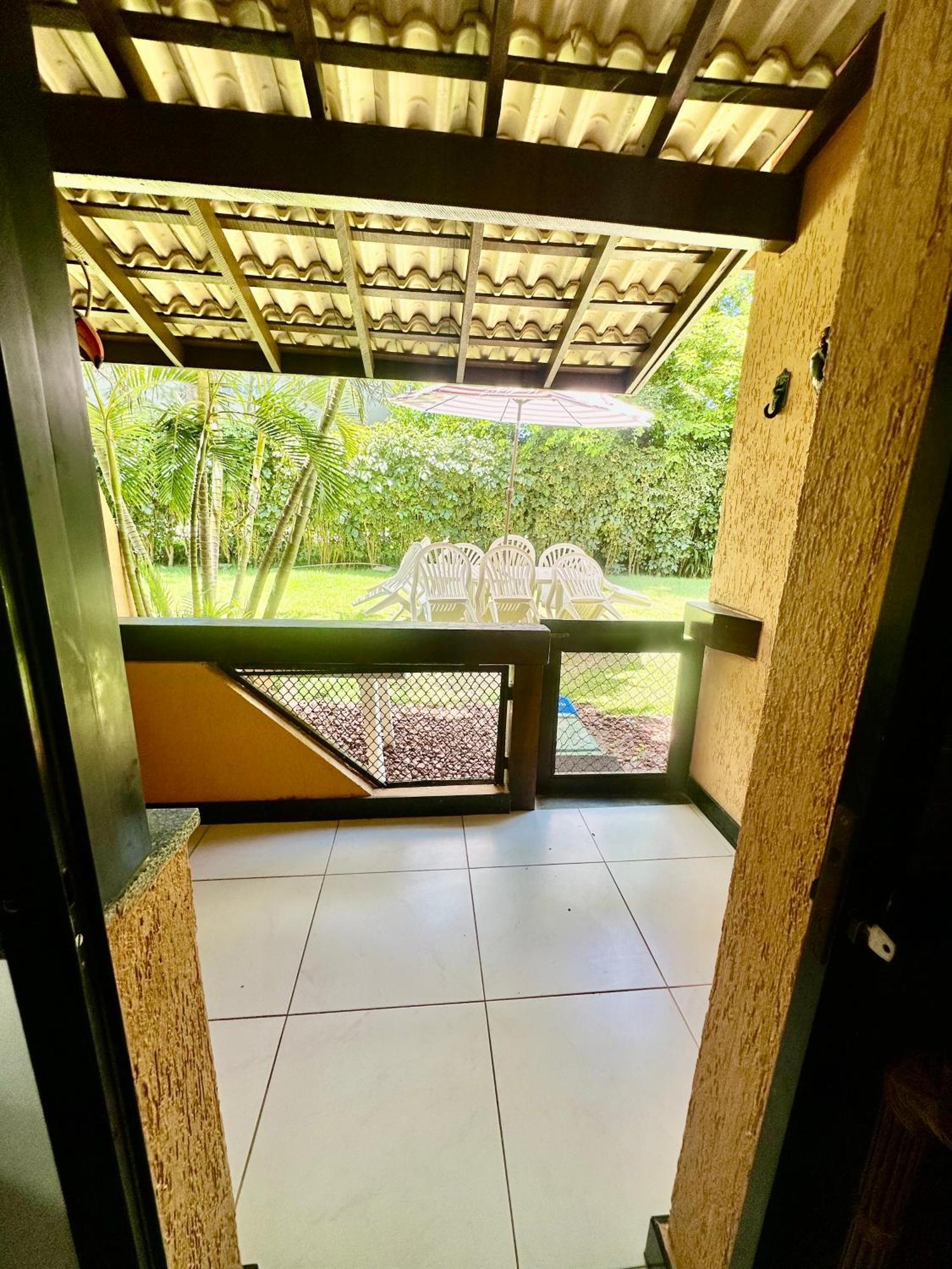 Flat Guarajuba 4 Quartos Terreo A Beira Mar - Pe Na Areia - Governanca Com Arrumadeira E Wi Fi Inclusos Camassari Exterior foto