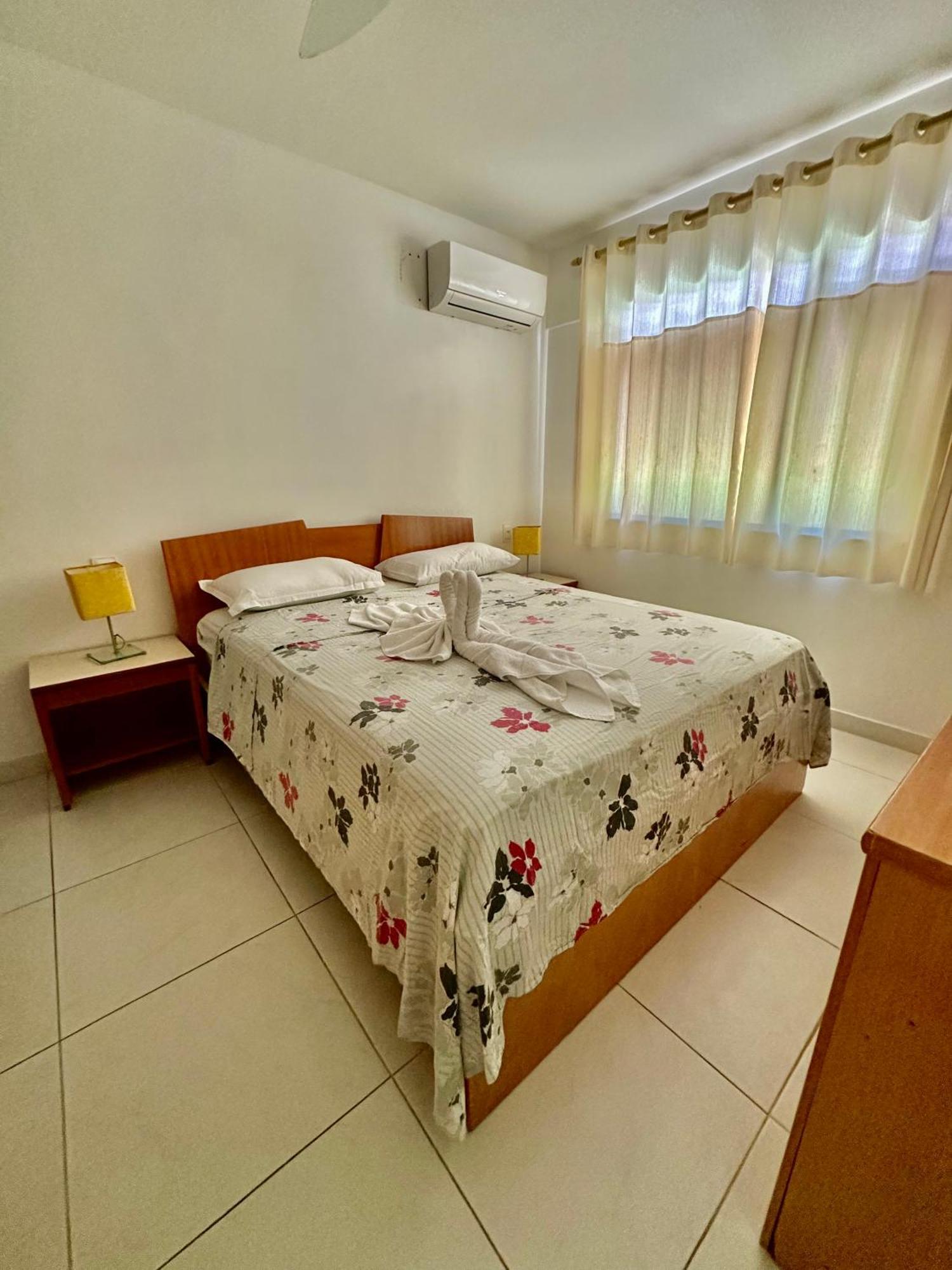 Flat Guarajuba 4 Quartos Terreo A Beira Mar - Pe Na Areia - Governanca Com Arrumadeira E Wi Fi Inclusos Camassari Exterior foto